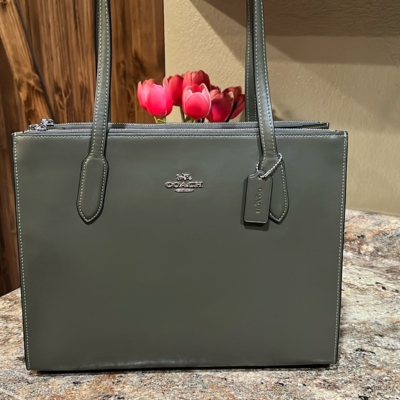 COACH NWT Nina Tote Bag - Picture 1 of 11